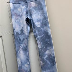 Athleta Girls XL/14 Printed Chit Chat tight.